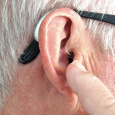 Anpassung durch den Hörakustiker